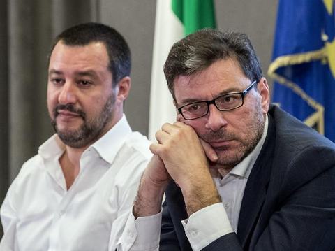 Se Salvini piange, Giorgetti non ride ma neppure piange.